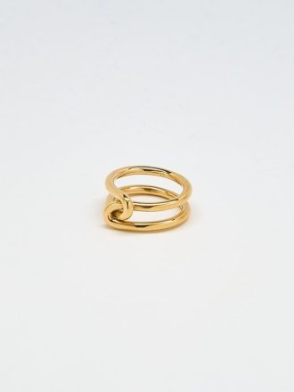 Anillo de doble nudo de oro