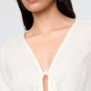 Camisa 100% lino con lazo en la parte delantera
