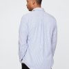 Camisa clásica de popelina de algodón orgánico Camisa clásica de popelina de algodón orgánico