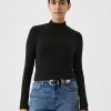 Camisa corta moderna de cuello alto y canalé