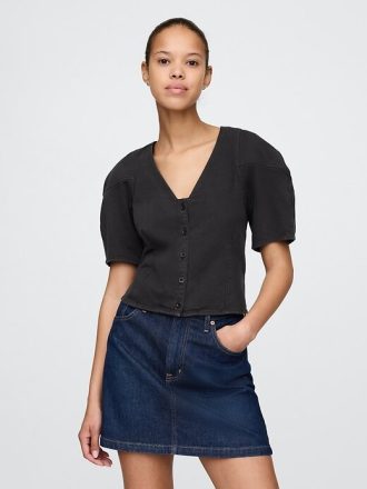 Camisa corta vaquera con mangas abullonadas