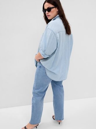 Camisa grande de mezclilla Chambray