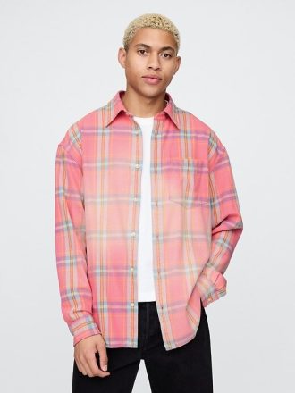 Camisa grande de sarga lavada por el sol