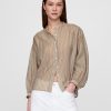 Camisa transparente con botones al frente
