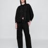 Camisa transparente con botones al frente