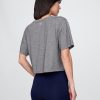 Camiseta corta con cuello en V GapFit Breathe
