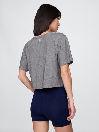 Camiseta corta con cuello en V GapFit Breathe