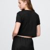 Camiseta corta de mezcla de lino con cuello en V