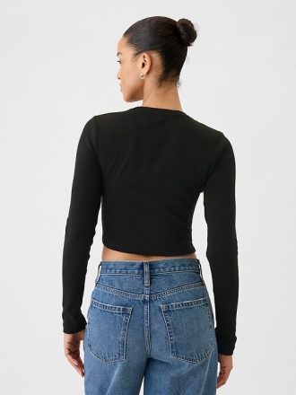 Camiseta corta moderna