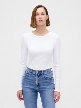 Camiseta corta moderna de canalé