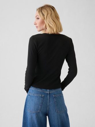 Camiseta corta moderna de canalé