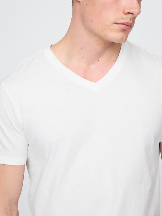 Camiseta de algodón con cuello en V Camiseta de algodón con cuello en V