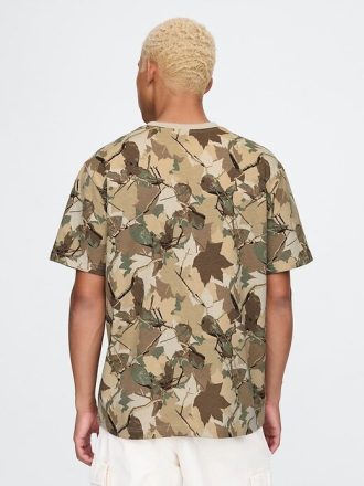 Camiseta de bolsillo relajada de peso pesado para adultos
