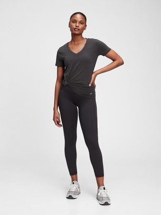 Camiseta de cuello en V GapFit Breathe