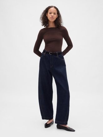 Camiseta de jersey de punto cerrado con cuello barco y espalda abierta