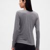 Camiseta GapFit Breathe Camiseta GapFit Breathe