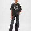 Camiseta infantil con calavera de Gap × Disney de Tim Burton, Pesadilla antes de Navidad Camiseta infantil con calavera de Gap × Disney de Tim Burton, Pesadilla antes de Navidad