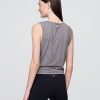 Camiseta sin mangas con parte delantera torcida GapFit Breathe