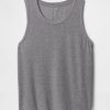 Camiseta sin mangas GapFit Breathe Camiseta sin mangas GapFit Breathe