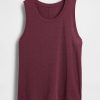 Camiseta sin mangas GapFit Breathe Camiseta sin mangas GapFit Breathe
