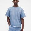Camiseta vaquera de punto con bolsillo para adulto de Gap × BÉIS Camiseta vaquera de punto con bolsillo para adulto de Gap × BÉIS