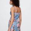 Camisola de mezcla de lino con tirantes anudados Camisola de mezcla de lino con tirantes anudados