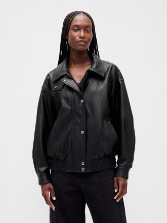 Chaqueta de cuero vegano de gran tamaño