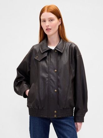 Chaqueta de cuero vegano de gran tamaño