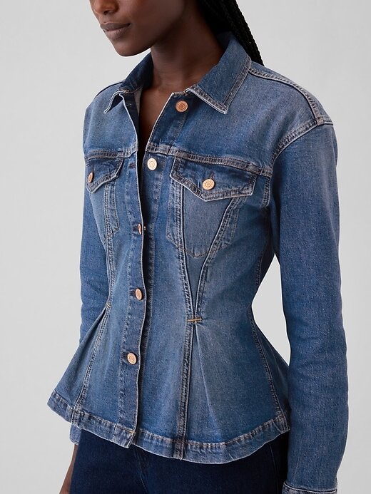 Chaqueta vaquera ceñida Chaqueta vaquera ceñida