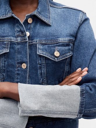 Chaqueta vaquera icónica con puños de alfiler