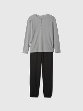 Conjunto de pijama deportivo reciclado para niños