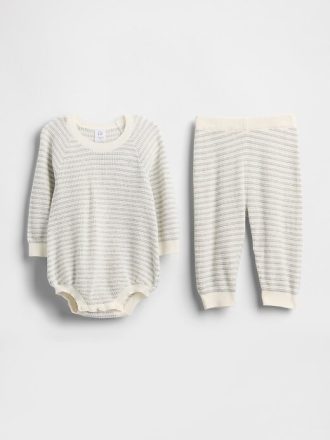 Conjunto de suéter y body para bebé Conjunto de suéter y body para bebé