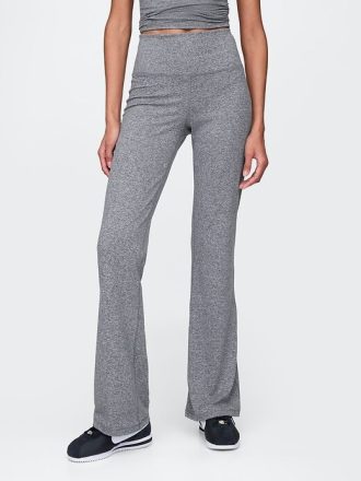 Leggings acampanados de jersey de tiro alto y liso GapFit