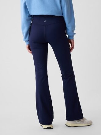 Leggings acampanados de tiro alto GapFit Sky