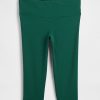 Leggings cortos de tiro alto y suaves GapFit Leggings cortos de tiro alto y suaves GapFit