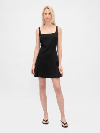 Minivestido plisado con escote cuadrado