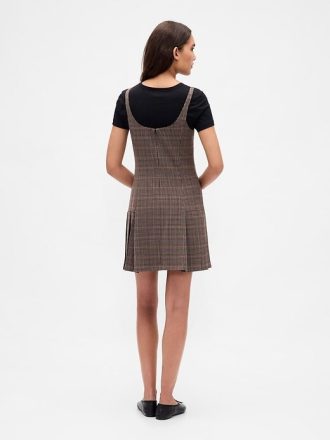 Minivestido plisado con escote cuadrado