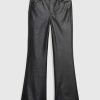 Pantalones acampanados de cuero vegano de tiro alto de los años 70 Pantalones acampanados de cuero vegano de tiro alto de los años 70