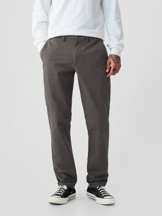 Pantalones caqui ajustados