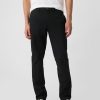 Pantalones caqui ajustados Pantalones caqui ajustados