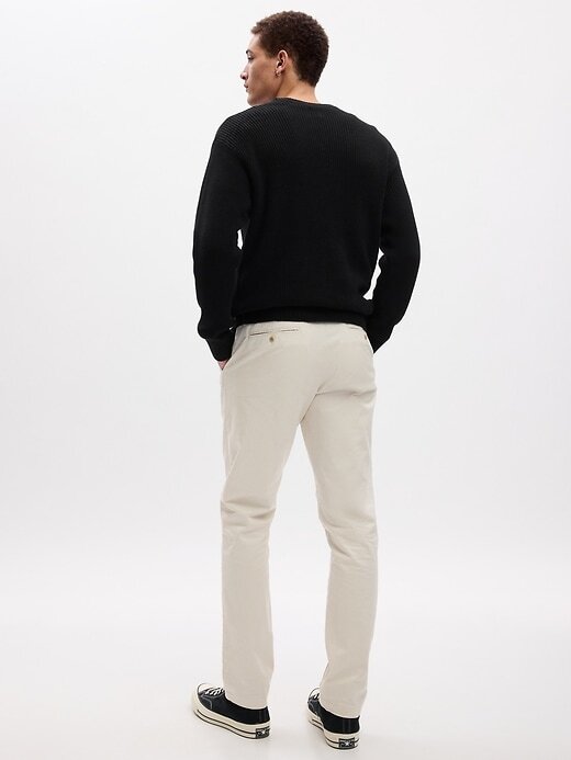 Pantalones caqui ajustados Pantalones caqui ajustados