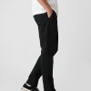 Pantalones caqui ajustados Pantalones caqui ajustados