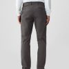 Pantalones caqui ajustados Pantalones caqui ajustados