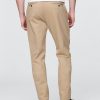 Pantalones caqui ajustados Pantalones caqui ajustados
