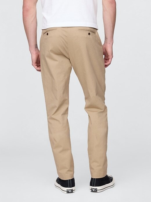Pantalones caqui ajustados Pantalones caqui ajustados