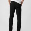 Pantalones caqui ajustados Pantalones caqui ajustados