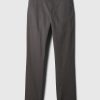 Pantalones caqui ajustados Pantalones caqui ajustados