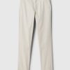 Pantalones caqui ajustados Pantalones caqui ajustados