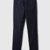 Pantalones caqui ajustados Pantalones caqui ajustados