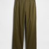 Pantalones caqui holgados modernos